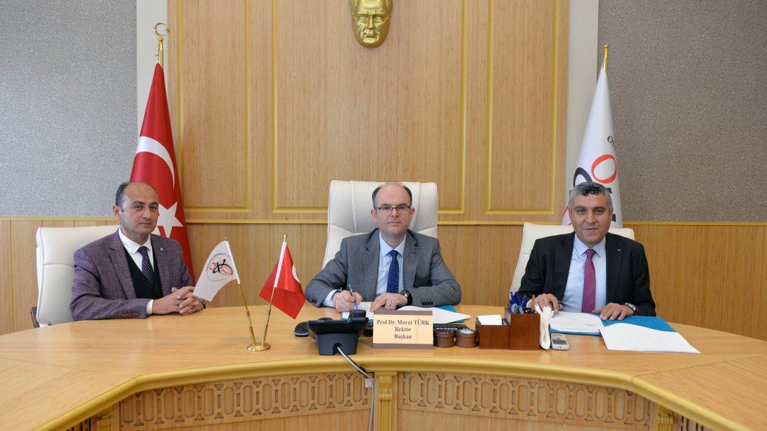 Müdürlüğümüz ve Osmaniye Korkut Ata Üniversitesi Arasında Eğitimde İş Birliği Protokolü İmzalandı