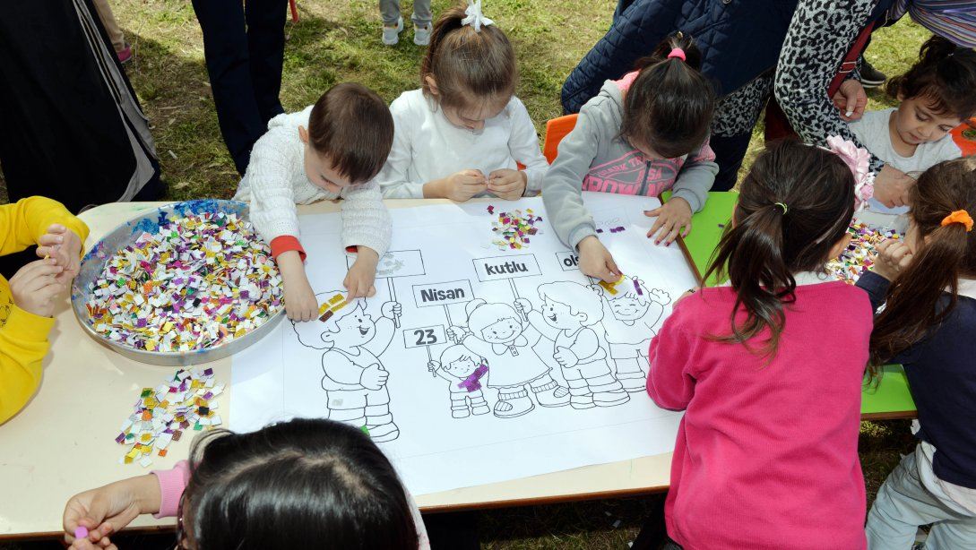 Osmaniye Korkut Ata Üniversitesinde düzenlenen Çocuk Şenliği devam ediyor
