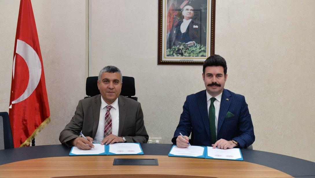 Müdürlüğümüz ve Osmaniye İl Kültür ve Turizm Müdürlüğü arasında Eğitimde İş Birliği Protokolü İmzalandı.