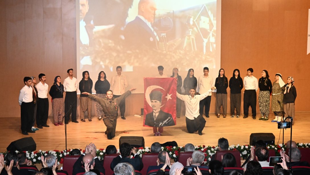 Ulu Önder Gazi Mustafa Kemal Atatürk, Ebediyete İrtihalinin 86. Yıl Dönümünde Düzenlenen Törenle Anıldı