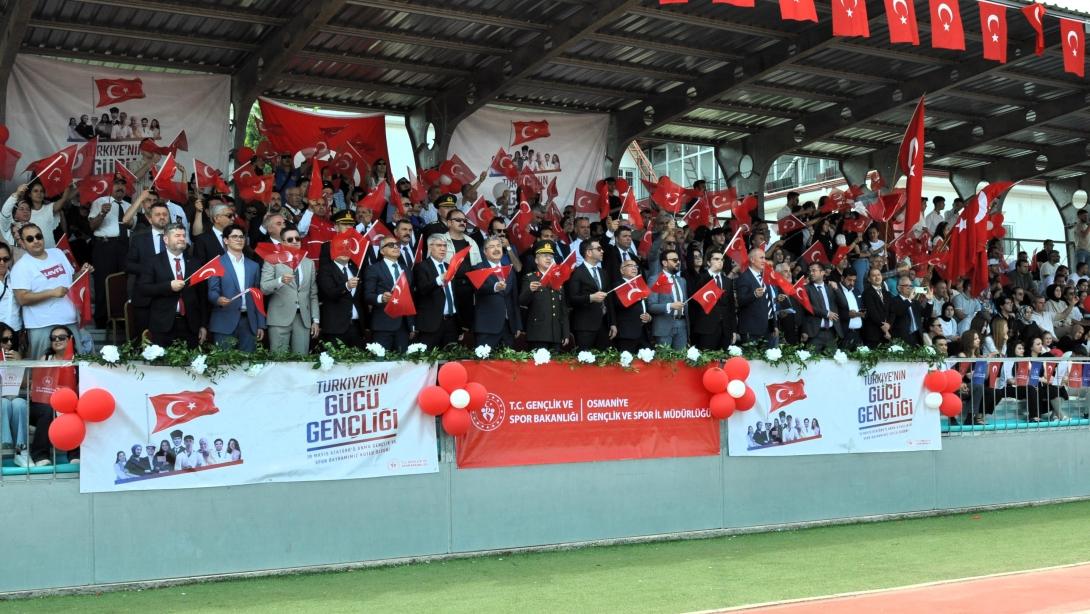 19 Mayıs Atatürk'ü Anma, Gençlik ve Spor Bayramı Coşkuyla Kutlandı