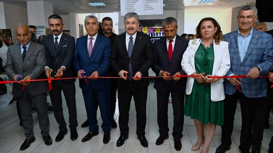 Hayat Boyu Öğrenme Haftası Etkinlikleri Valimiz Dr. Erdinç YILMAZ'ın Katılımıyla Gereçekleştirdi